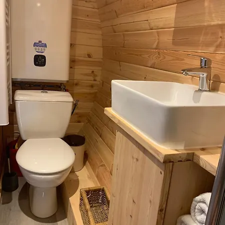 Chalet Insolite En Tonneau, Jacuzzi & Piscine *