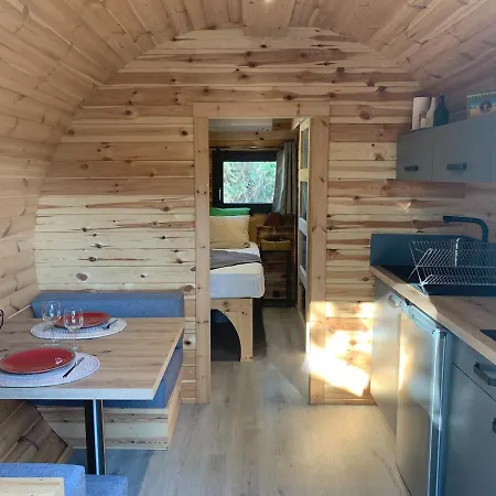 Chalet Insolite En Tonneau, Jacuzzi & Piscine Le Triadou