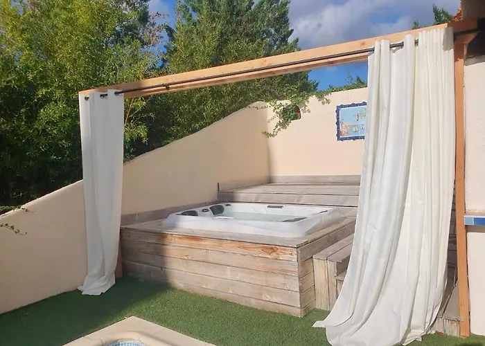 Horská chata Insolite En Tonneau, Jacuzzi & Piscine *