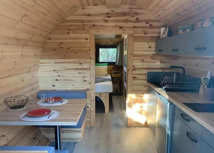 Horská chata Insolite En Tonneau, Jacuzzi & Piscine Le Triadou